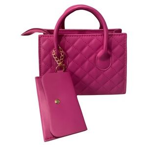 Cutest purse designed for your mood with your Essentials in Mind